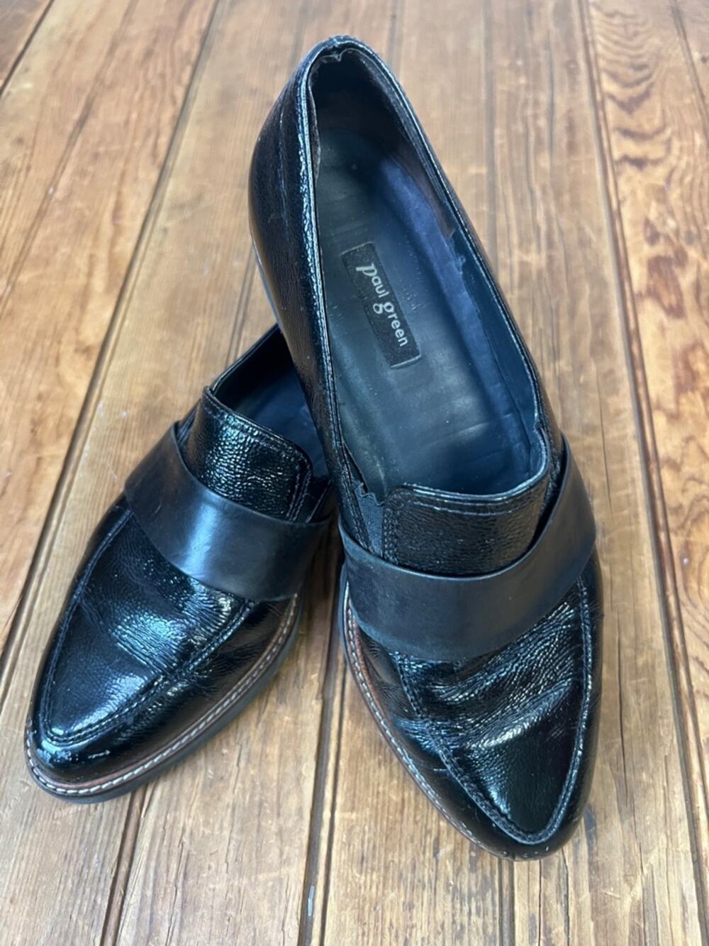 Paul Green women’s shoes Glossy Black patent leather Pointed-Toe chunky Loafers